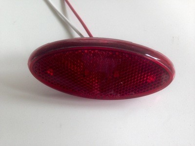 Elliptical Red Marker Light with Reflective Lens
