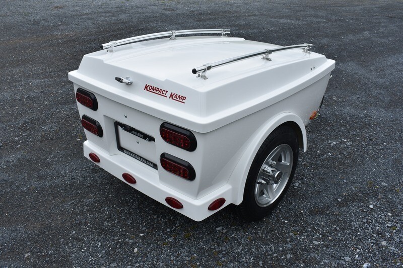 Options Shown: Fender Lightbar, Alloy Wheels, Luggage Rack, and Chrome Trim