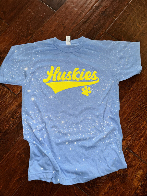 Huskies Bleach Sprinkled With Puff