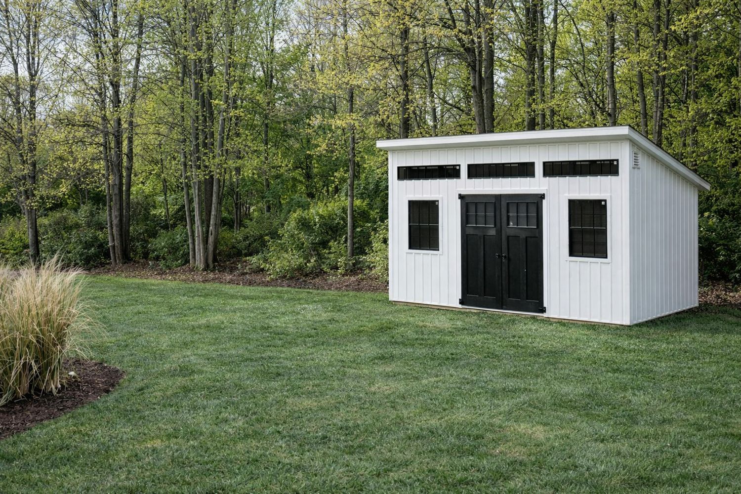 Deluxe Vinyl Modern Poolhouse