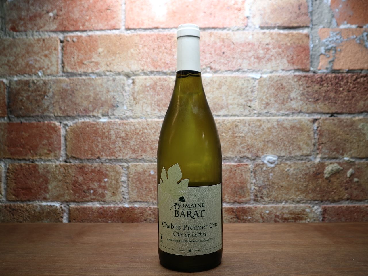 Domaine Barat &#39;Monts de Milieu&#39; 1er Cru Chablis, Burgundy FRA