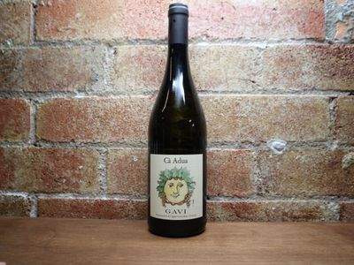 Fontanassa &#39;Cà Adua&#39; Gavi, Piemonte ITA