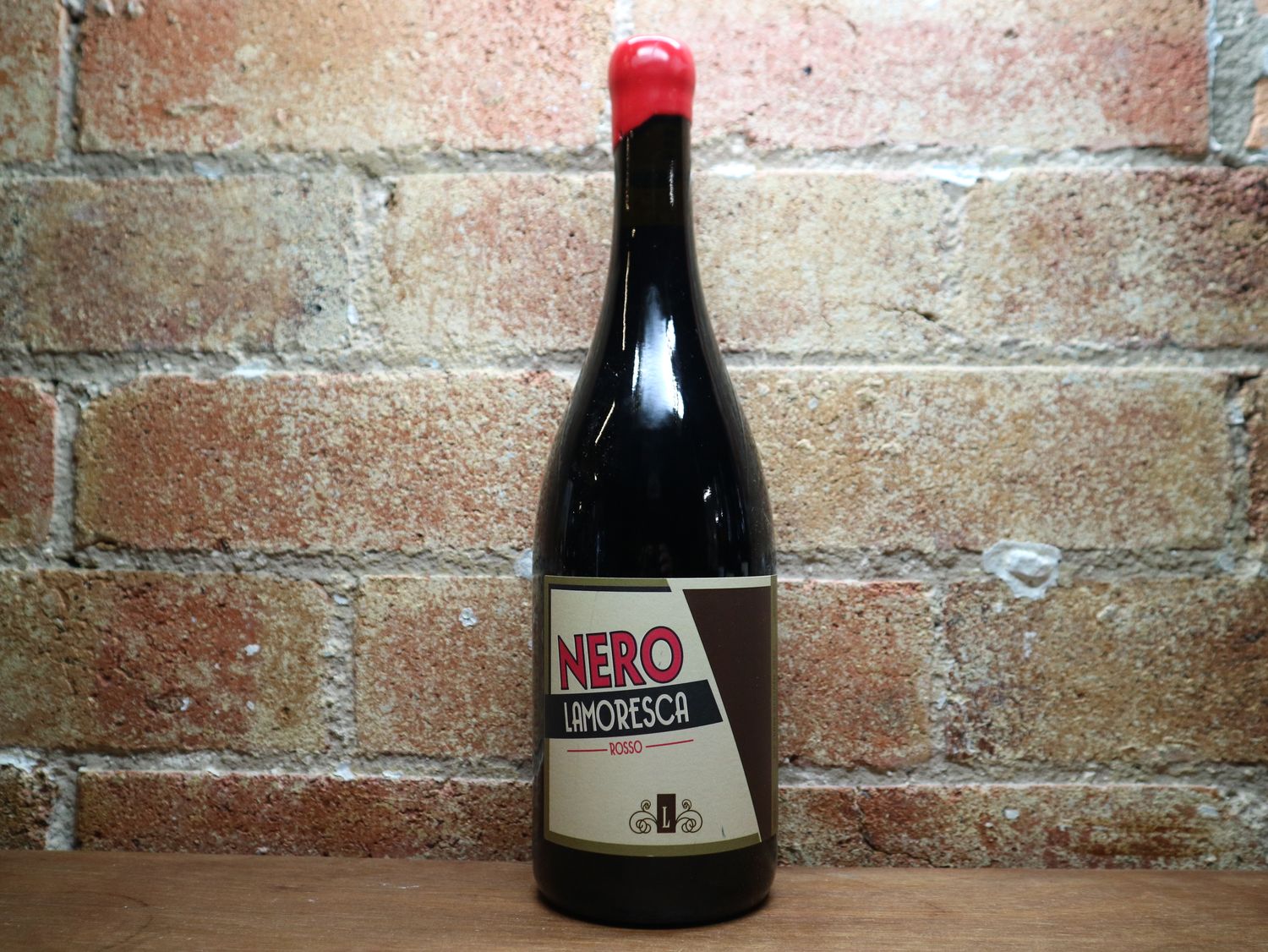 Lamoresca &#39;Nero&#39; Terre Siciliane Nero d&#39;Avola, Sicily ITA