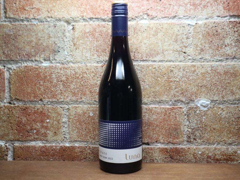 Luna Estate Pinot Noir, Martinborough NZ
