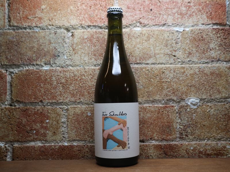 Yullis Brews Two Shoulders 750ml