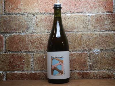 Yullis Brews Two Shoulders 750ml
