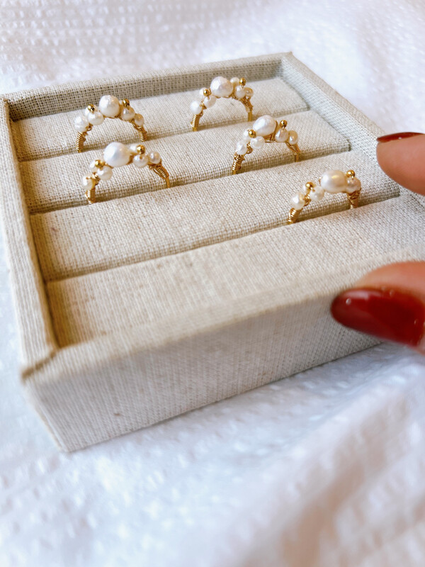 Lily ring