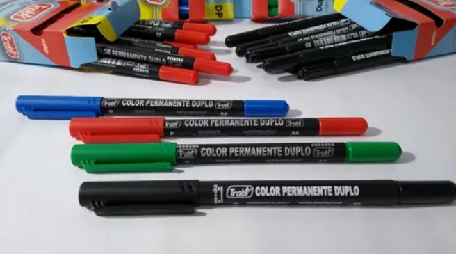 Marcador Permanente de dos puntas Duplo.