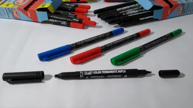 Marcador Permanente de dos puntas Duplo.