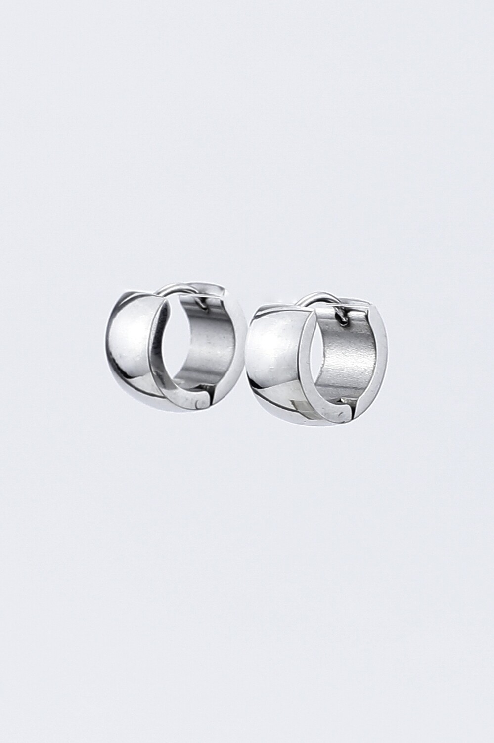 Wide rounded single earring