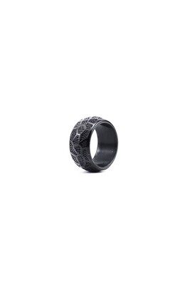 Black ring with a textured print