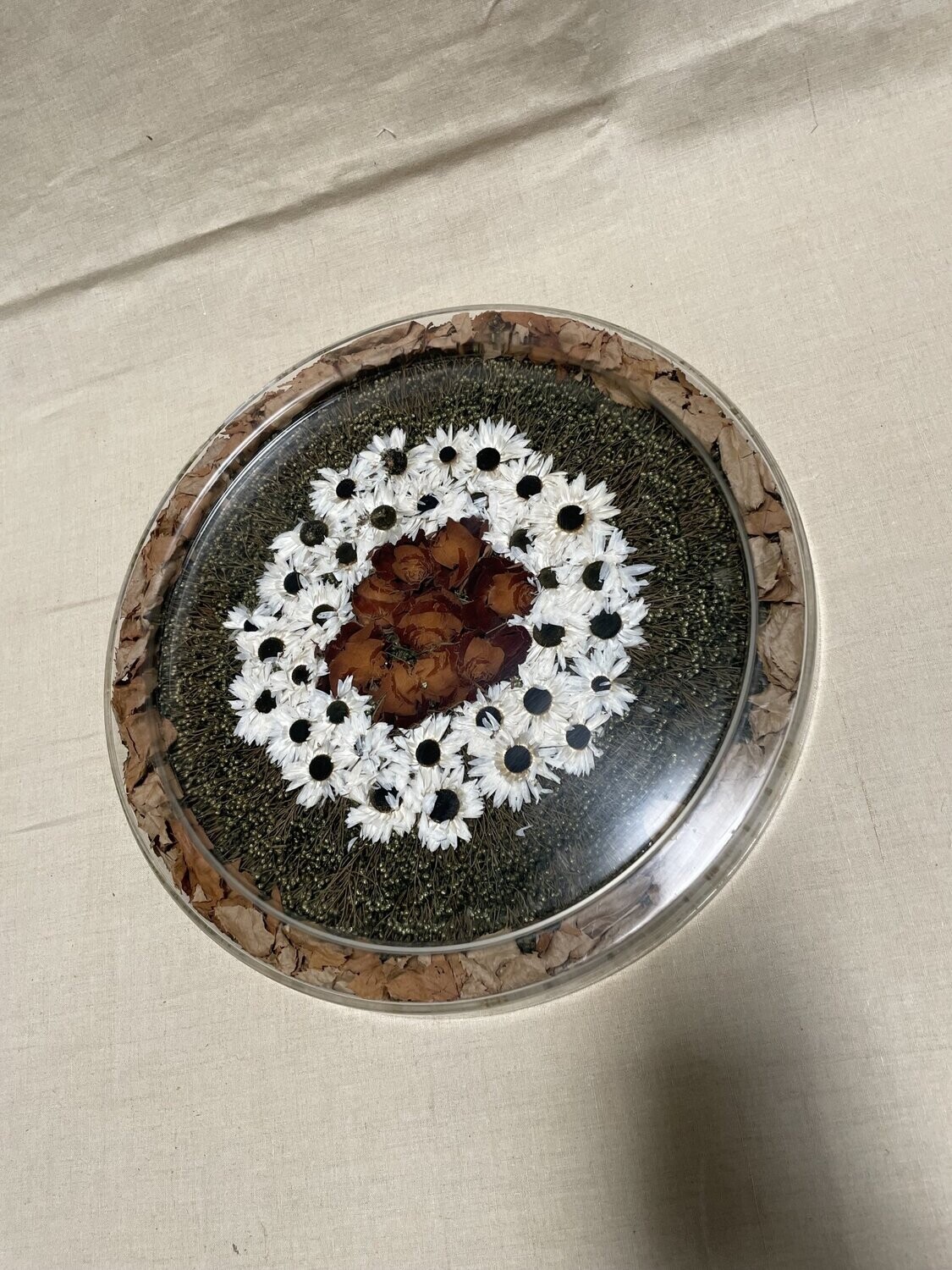 Dessous de plat en résine rempli de fleurs séchées - Diamètre 34 cm