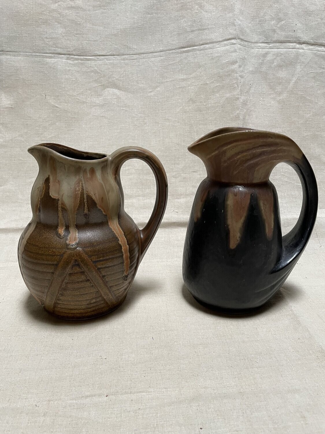 Paire de verseuses en terre cuites - DENBAC - Hauteur 19 cm