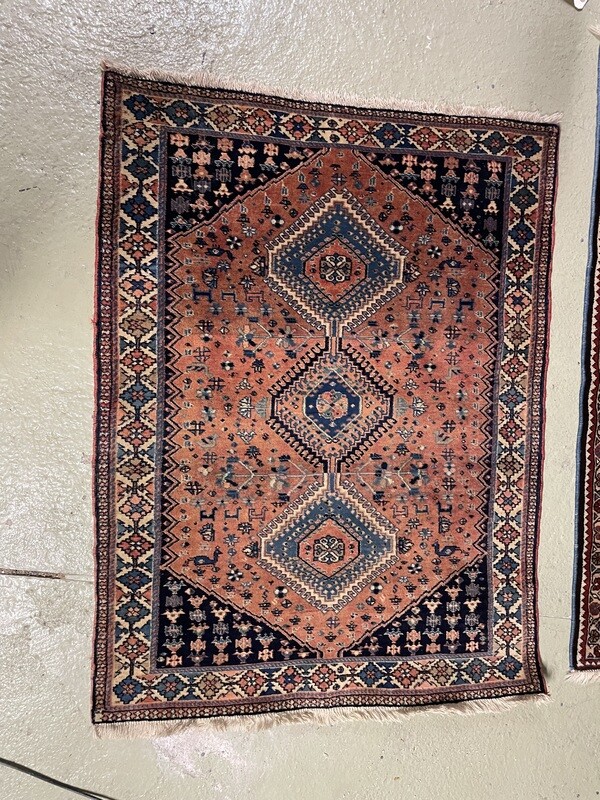 Tapis en laine zoomorphe - 144x108 cm