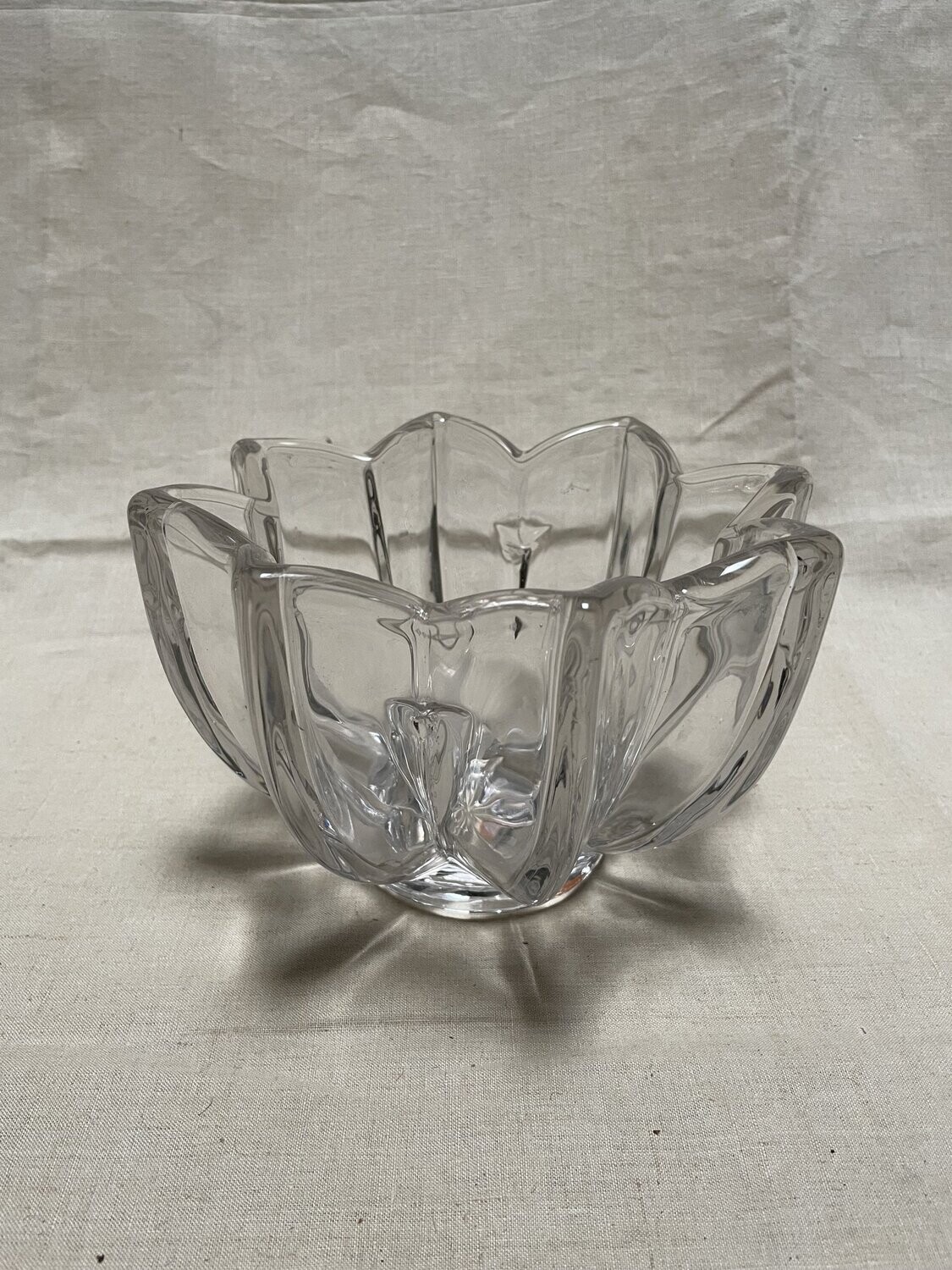 Coupe en verre en forme de fleur - Hauteur 20 cm et Diamètre 13 cm