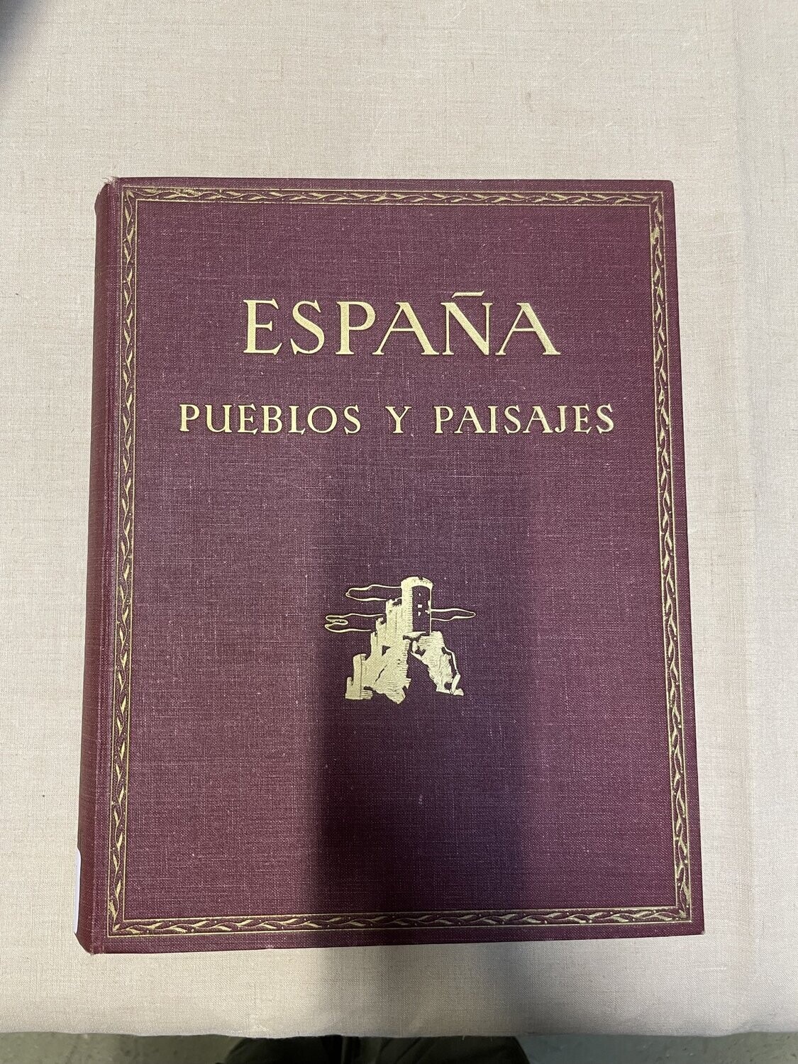 Livre de divers clichés "España pueblos y paisajes" écrit en Espagnol 31x25