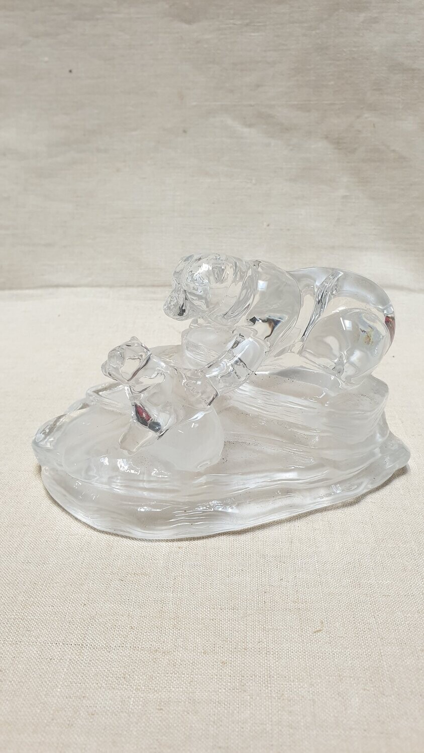 Ours en cristal translucide. L-13 H-7