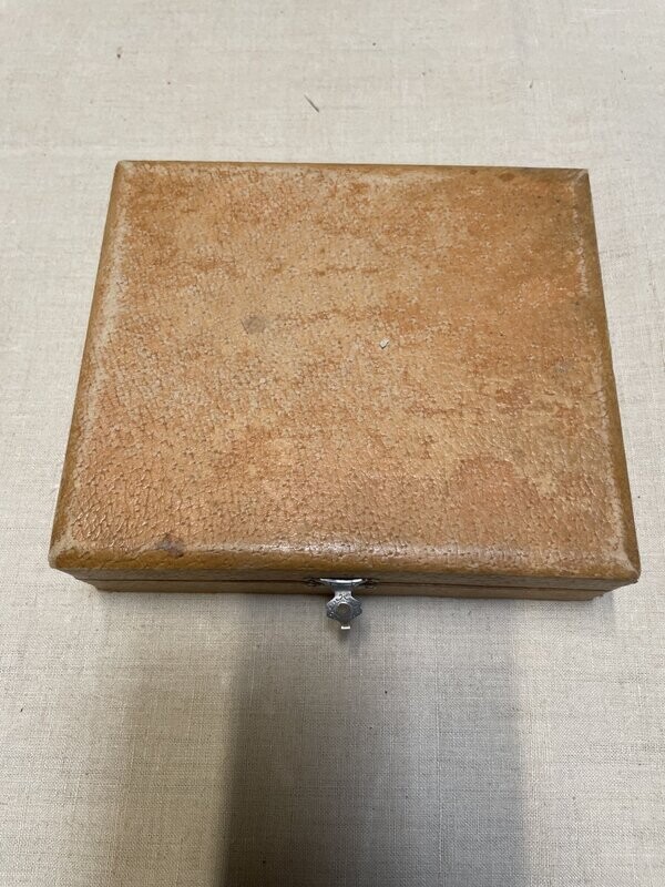 Ecrin de 12 petites cuillères. 15x13