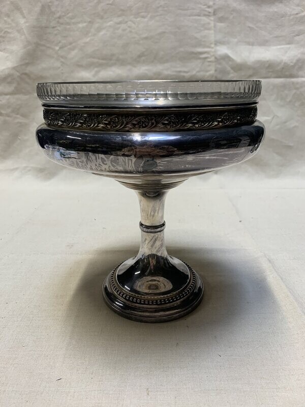 Magnifique coupe en métal argent avec coupelle en verre - Hauteur 24 cm