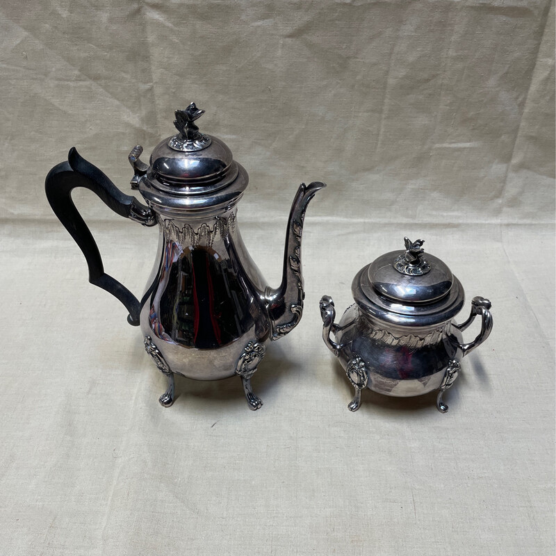 Verseuse et sucrier couvert en métal argenté style rocaille