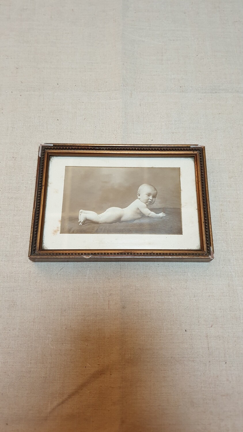 Nourrisson nu - 13 cm x 9,5 cm