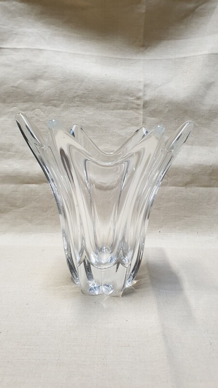 Vase en cristal H-22cm L-22 l-15