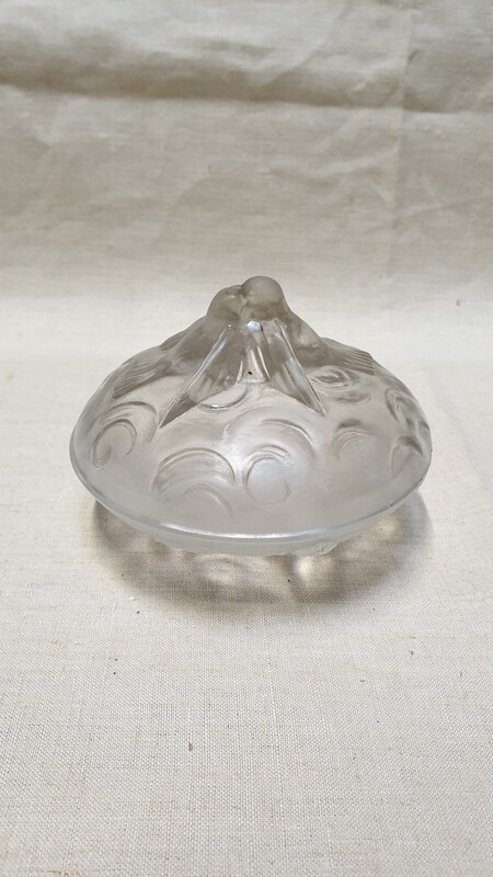 Magnifique boite aux oiseaux H-7,5cm D-10cm