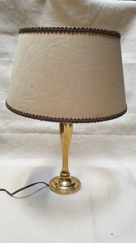 Magnifique lampe dorée,  pied  H-30