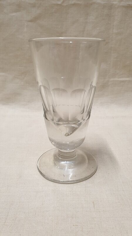 Verre ancien à pied H-14,5cm