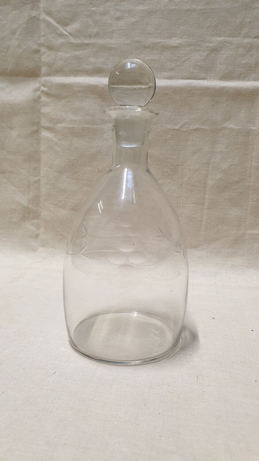 Carafe en verre avec relief et base plate H-24,5cm