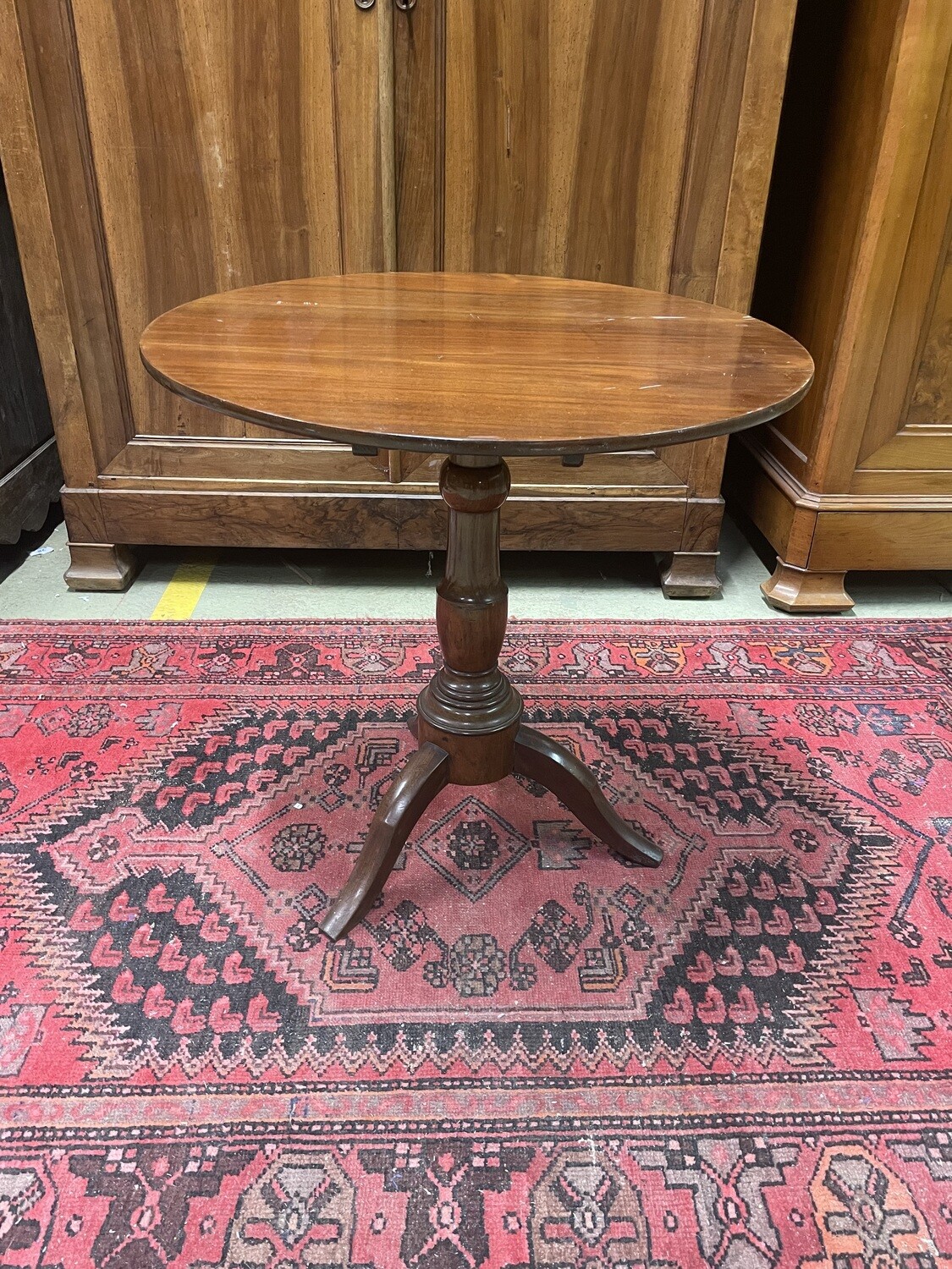 Guéridon rond acajou, piètement tripode à plateau amovible - Époque Louis Philippe - D-72,5, 72cm.