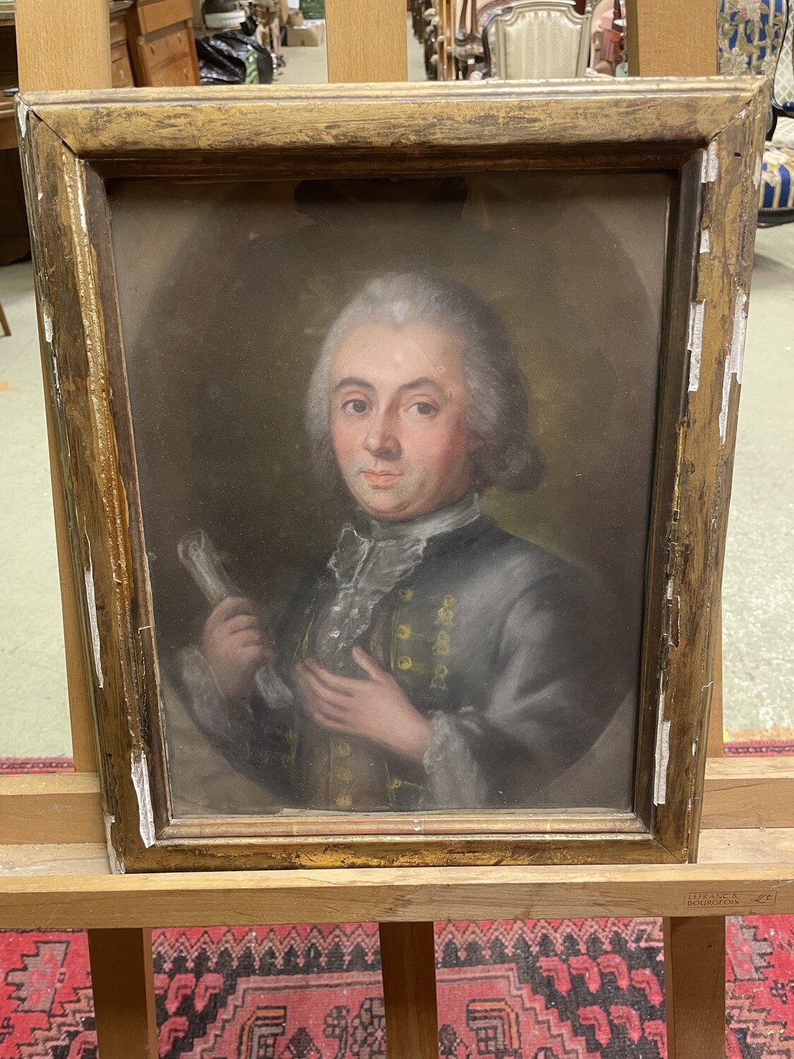 École du XVIIIème : Portrait de Monsieur de Lenbucourt, pastel titré au dos - 39 x 30,5 cm, cadre mouluré et doré