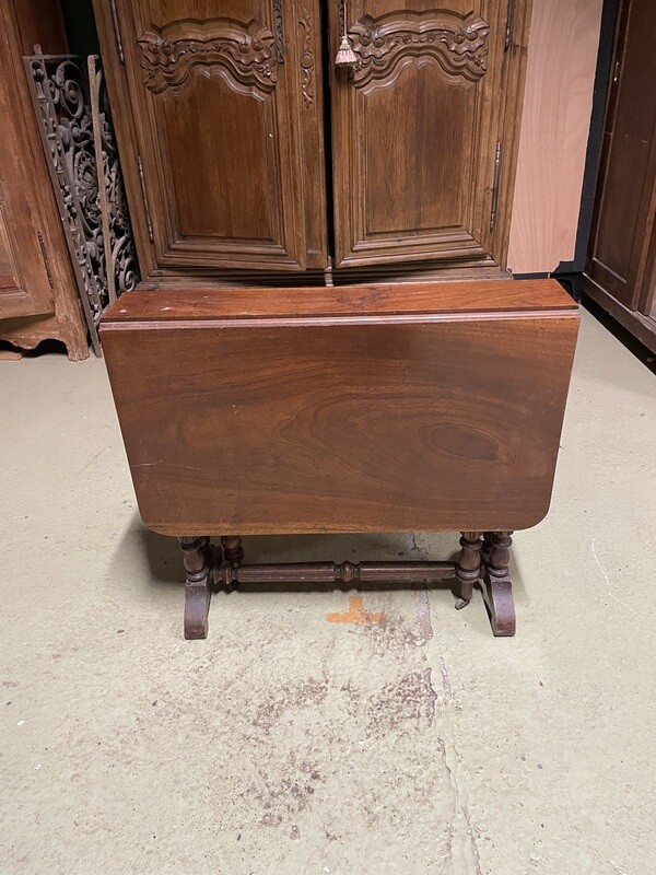 Table amovible en acajou à pieds jumelés et abattants, époque NIII - h : 69.5 cm 102 cm x 85 cm