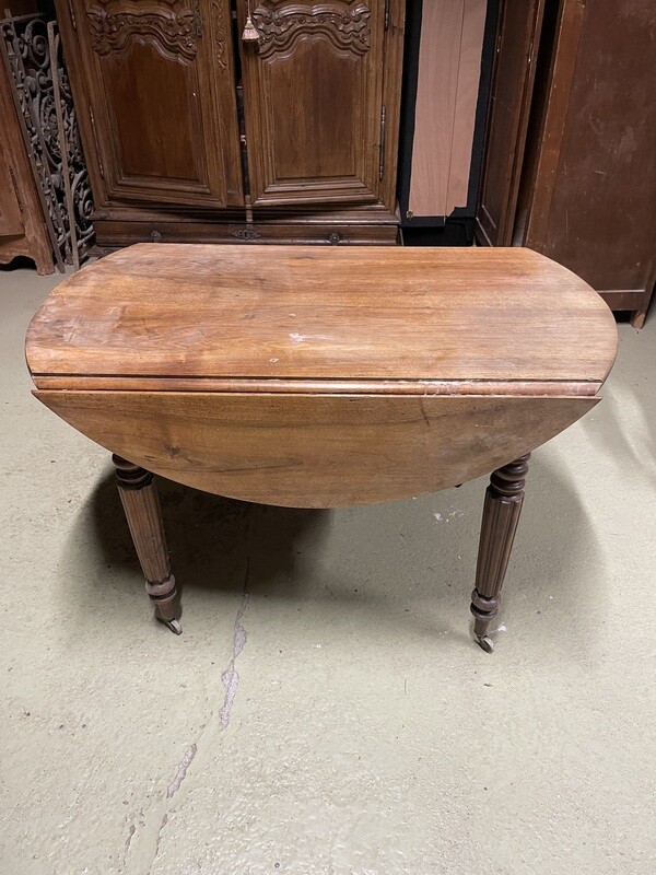 Table à abattants à quatre pieds - Hauteur 72 Diamètre 116 cm
