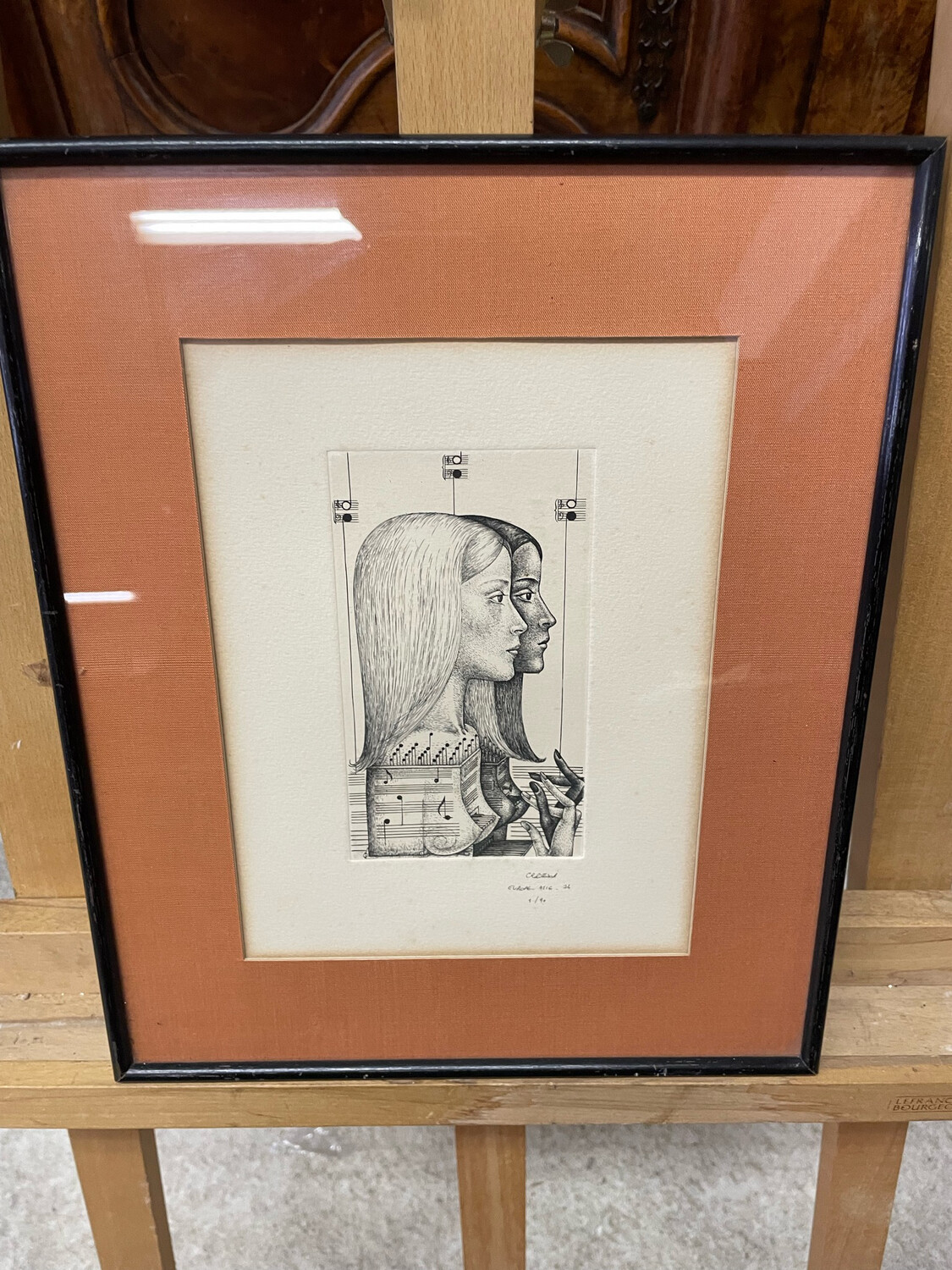 Gravure "Europe - Asie" deux femmes de profile - 35 x 29 cm