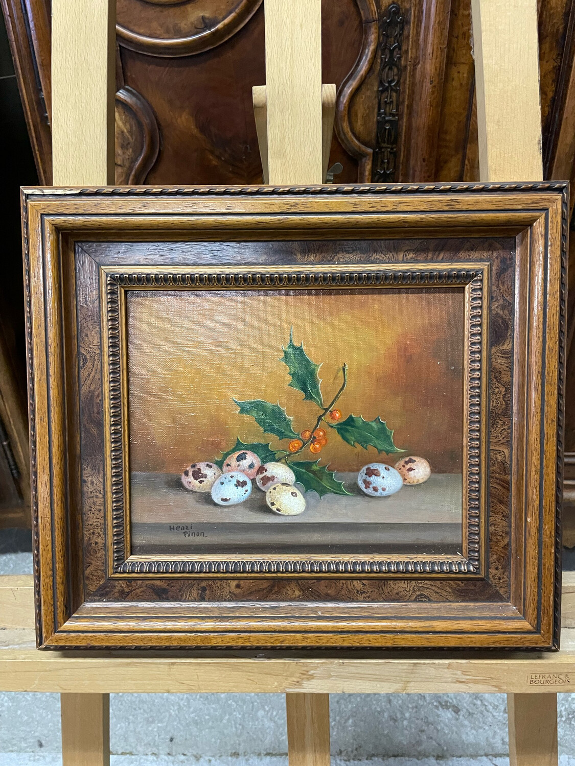 Atelier Henri PINON - Nature morte aux œufs et branches de houx, Huile sur toile, Signé en bas à gauche - 41 x 35,5 cm