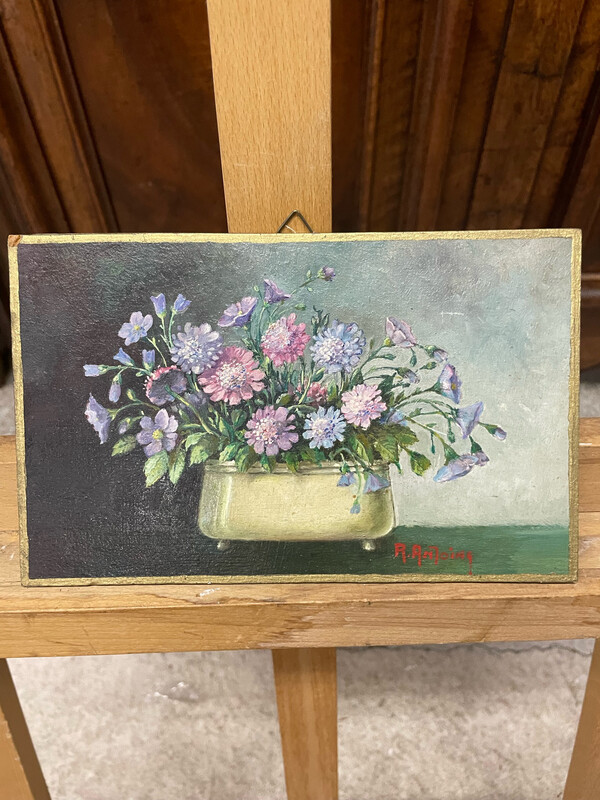 Atelier R.ANTOINE : Bouquets de fleurs dans une jardinière sh isorel signé en bas à droite - 13.5x22 cm