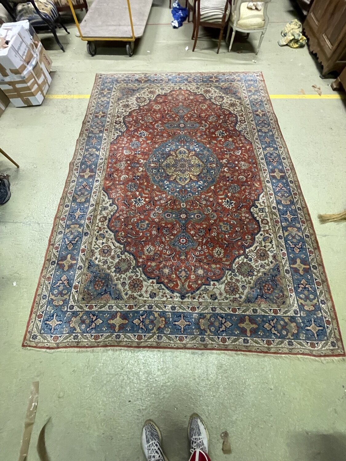 Tapis en laine fait main. Iran. 342 x 238 cm