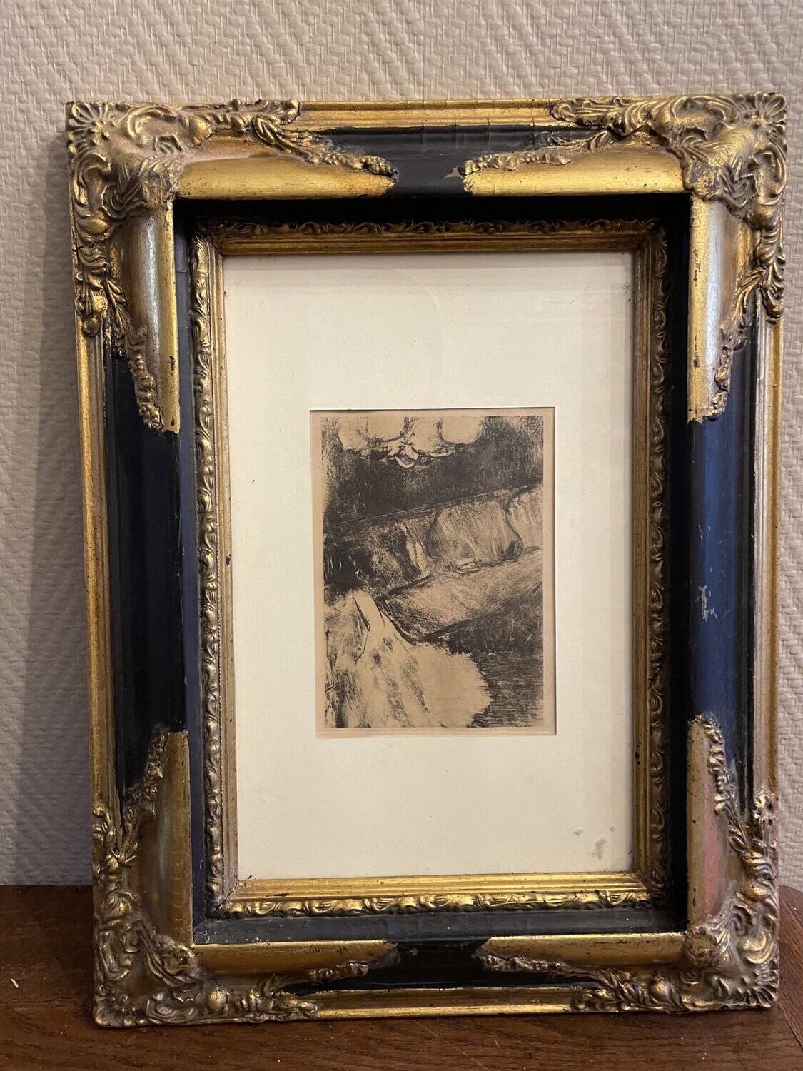 Magnifique cadre doré en noir, représentant un dessin abstrait - 35 cm x 47 cm