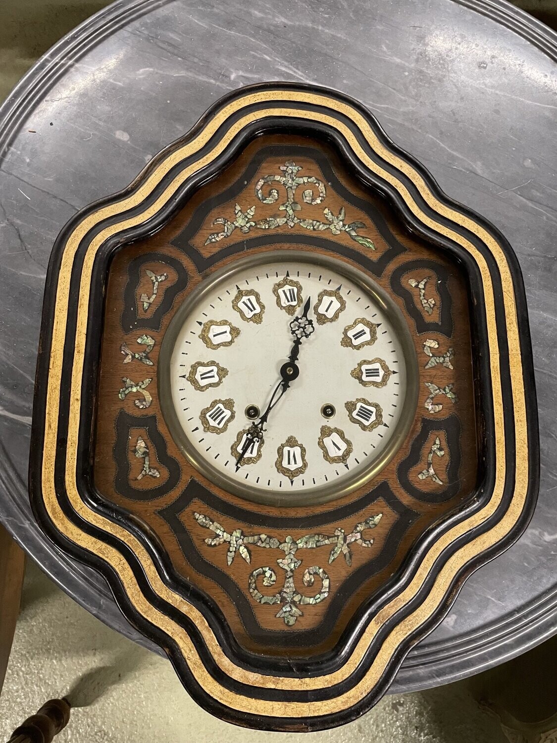 Pendule œil de bœuf