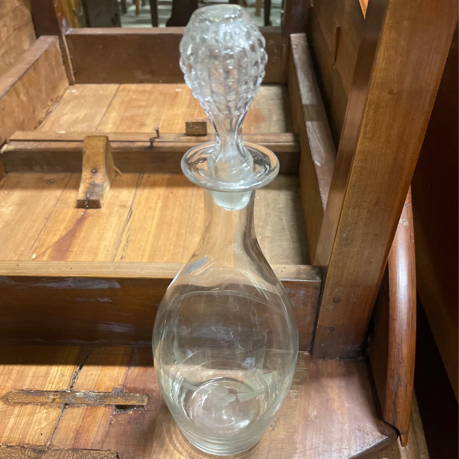 Carafe avec dessins sur le verre - H-30.5 cm