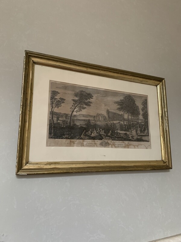 Gravure avec cadre doré représentant le "Château de Chantilly" 64 x 42,5 cm