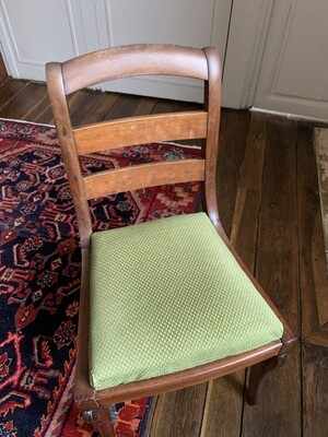 Chaise en bois Restauration avec garniture en velours vert - 82 cm