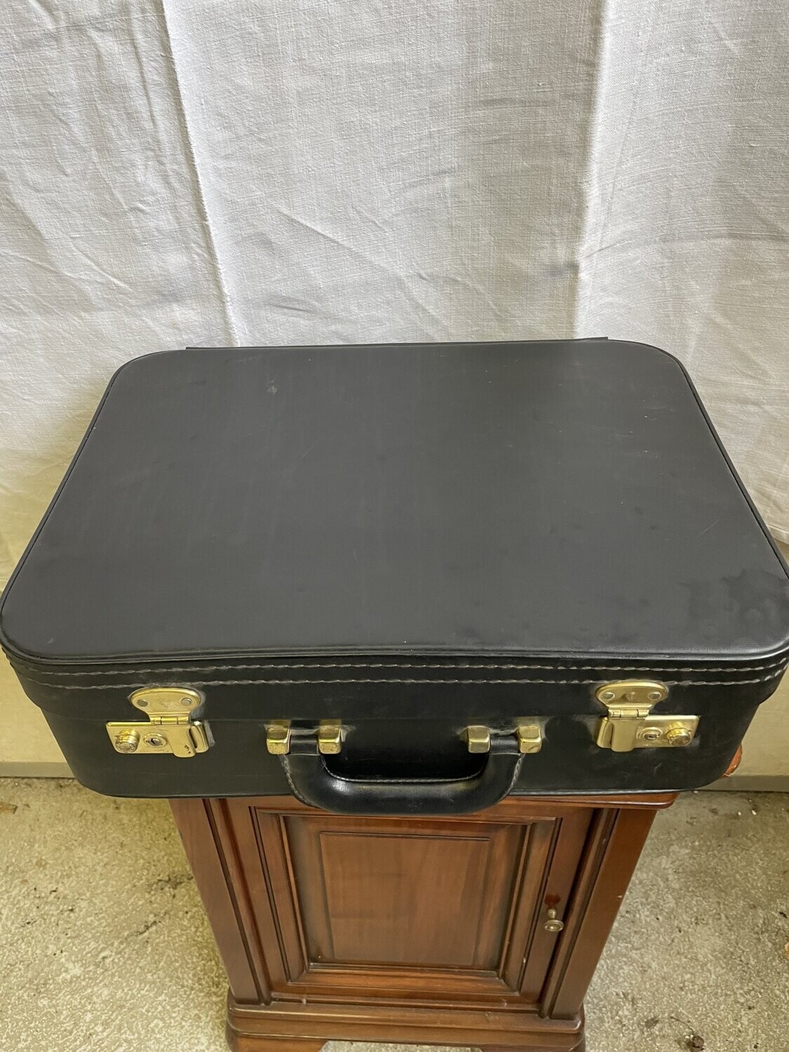 Valise de toilette noire