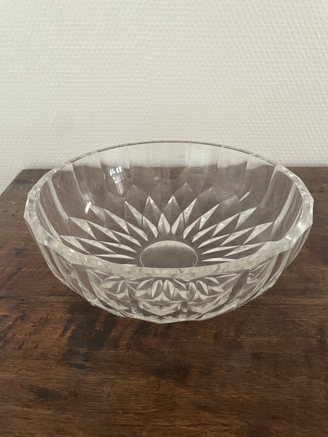 Art VERRIER France: coupe en cristal taillé. D-20,5