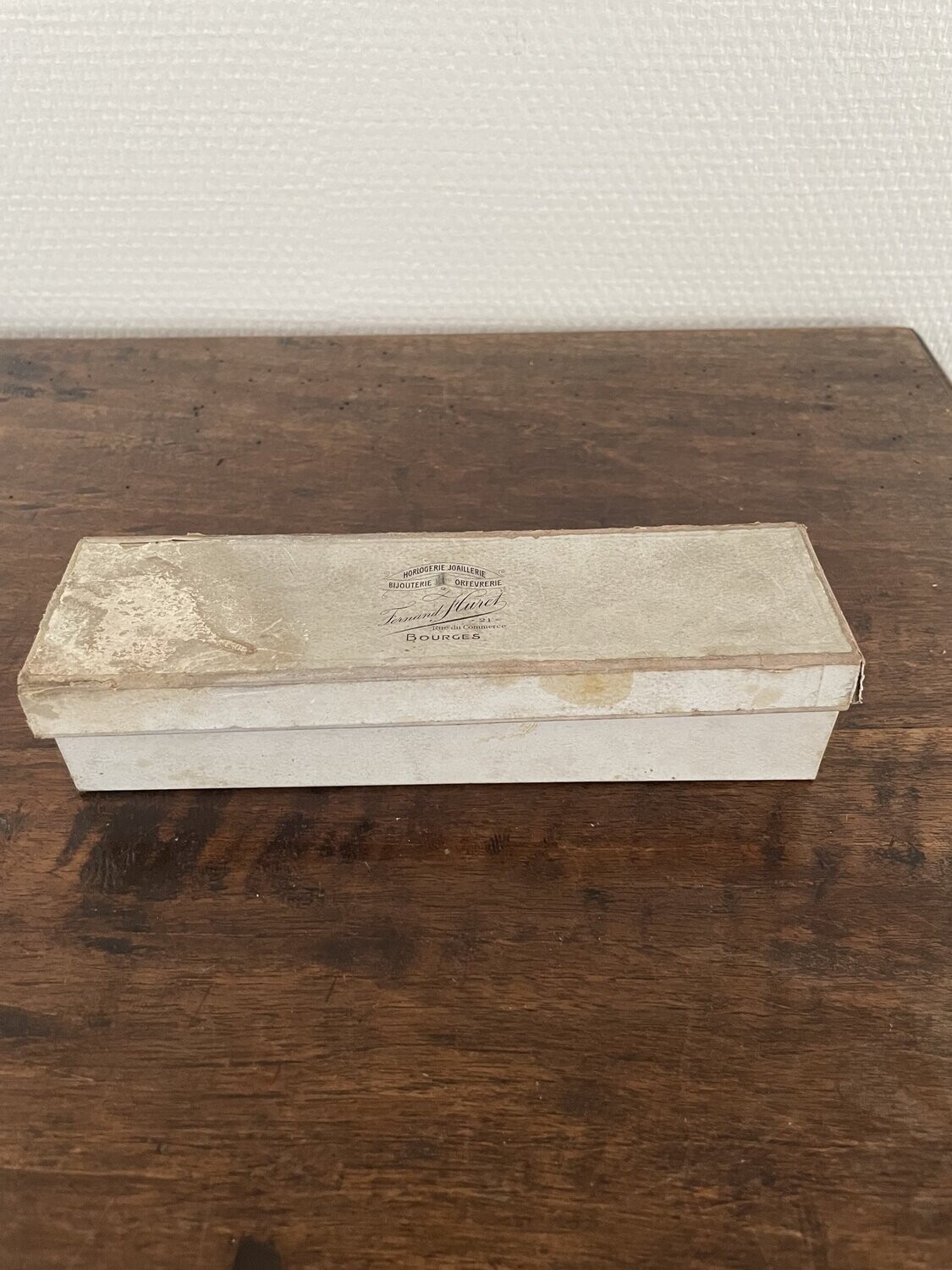 Pince à sucre en métal argenté de l'orfeverie Fernand HURET dans son écrin. 19x6