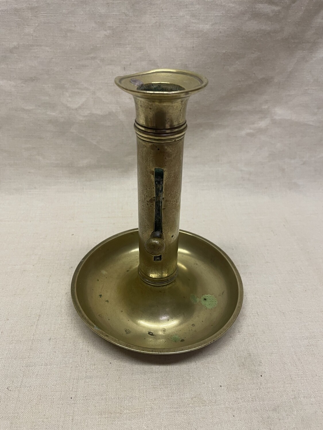 Bougeoir en laiton avec remonte cire - 17 cm