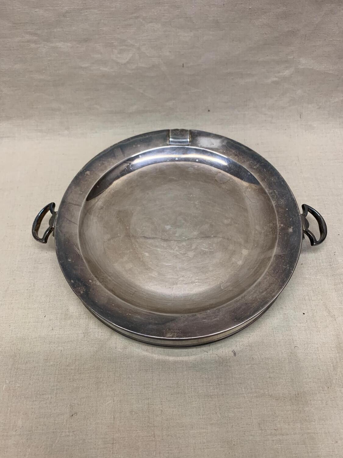 Chaufferette en métal argenté - D 24,5 cm