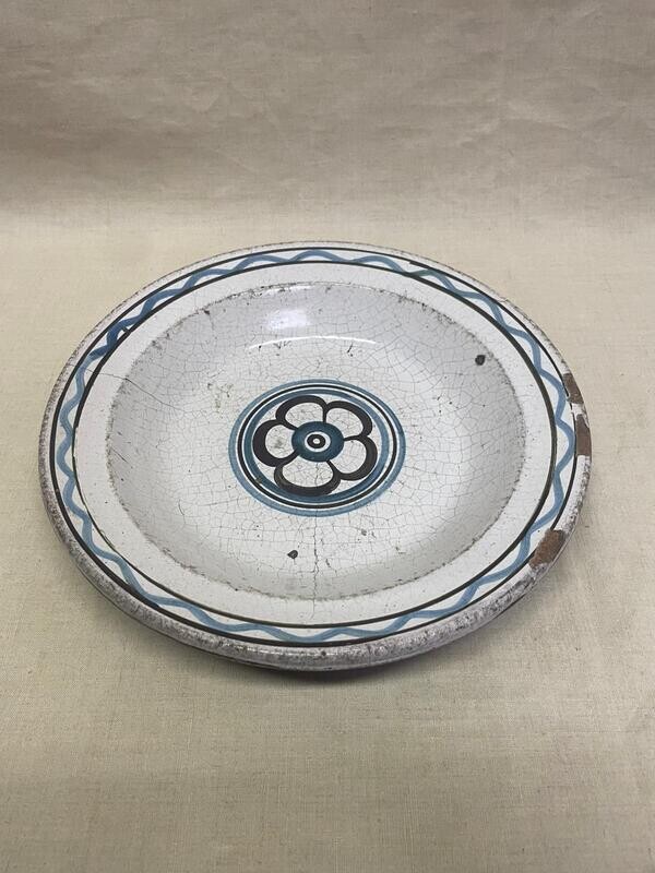 Plat XVIIIème faïence cul noir - 28 cm