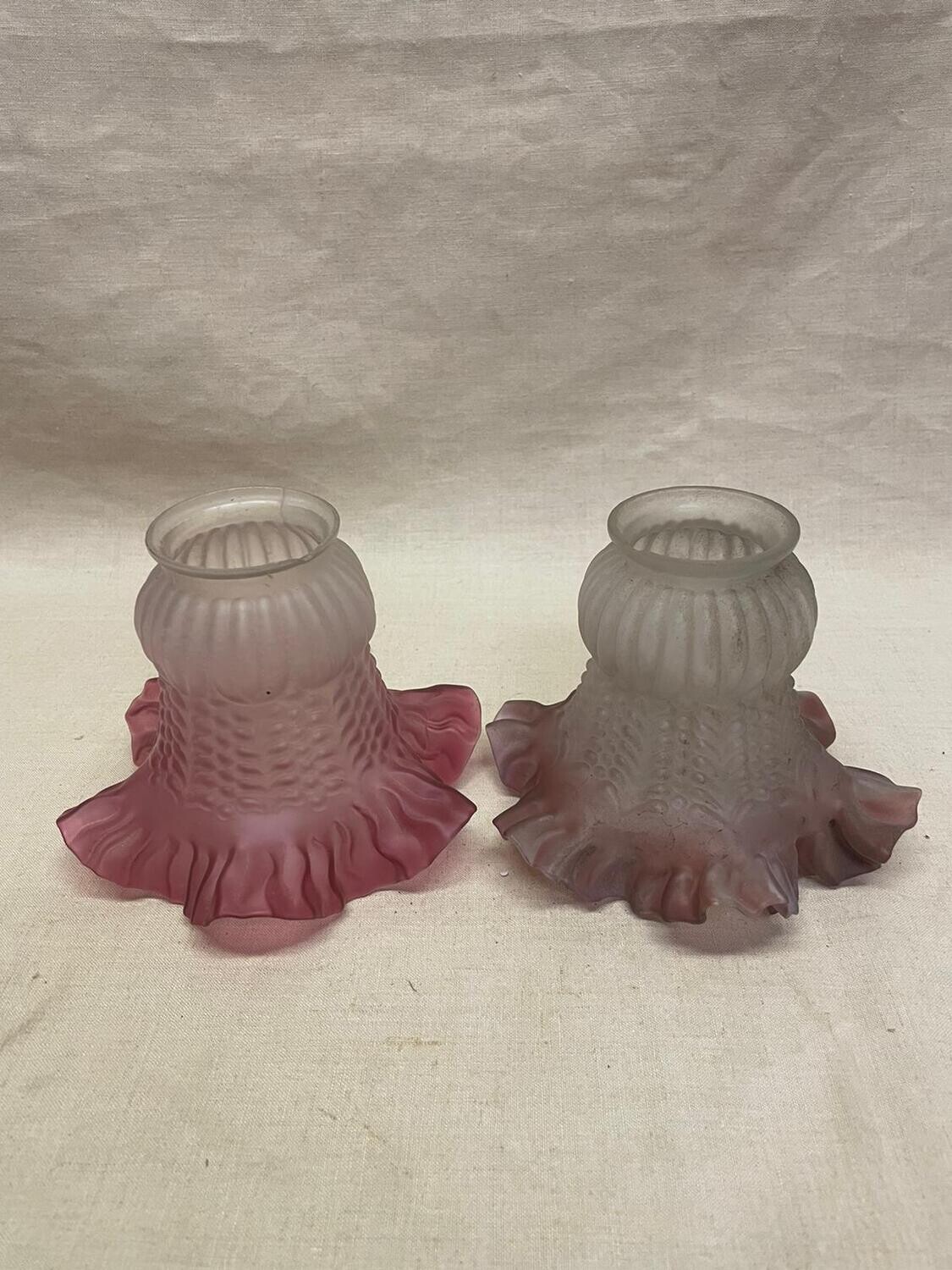Paire de tulipes en verre couleur rose - 11,5 cm